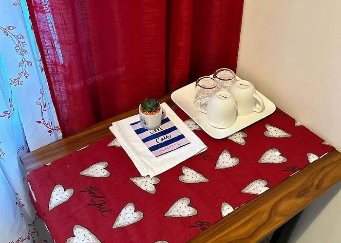 Cozy Retro Near Park Apartment *