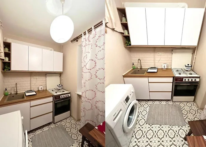 Cozy Retro Near Park Apartment