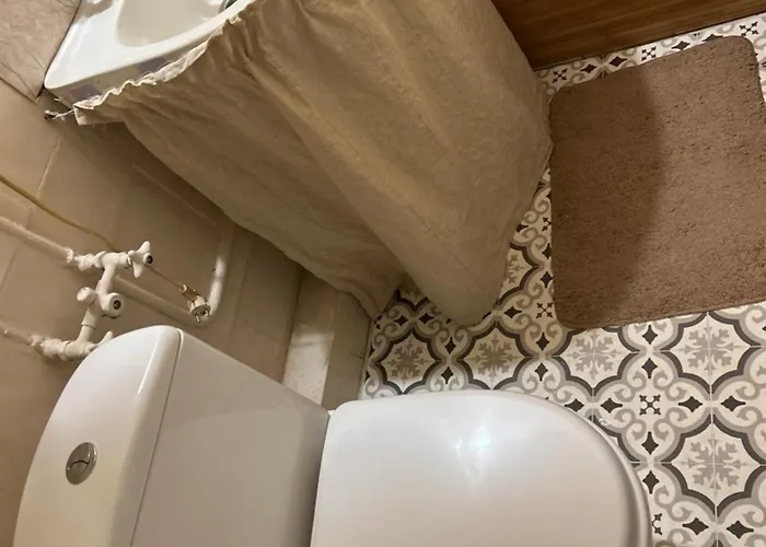 Cozy Retro Near Park Lägenhet